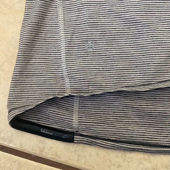 Lululemon althletica tonka stripe flare coral straps size 8 rare - Picture 3 of 5